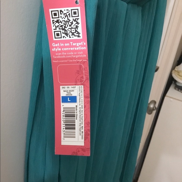 Xhilaration woman’s tess as l large maxi skirt w/t. - Picture 3 of 4